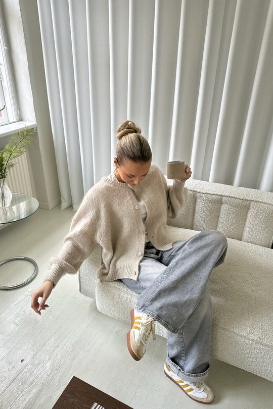 Button-Up Knit Cardigan with Long Sleeves for Women - View 3