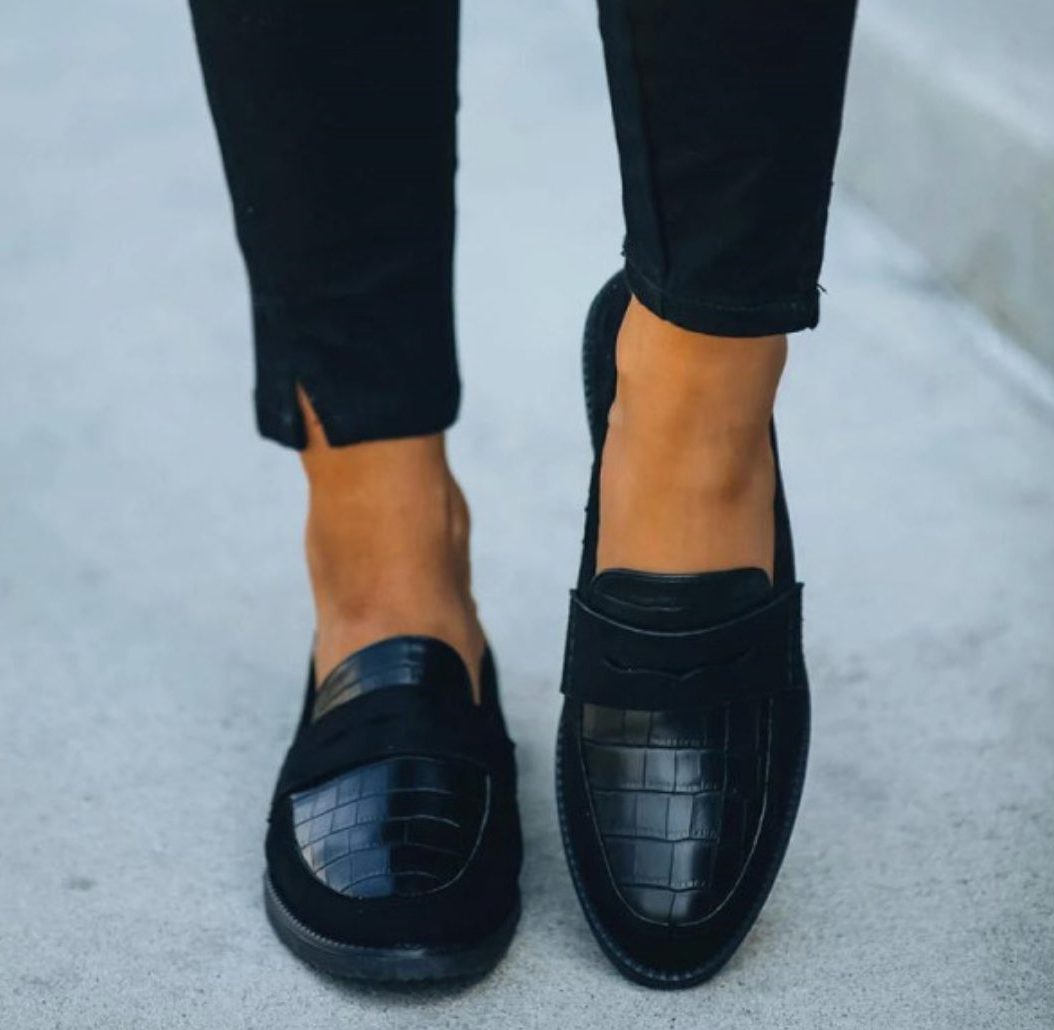 Crocodile Textured Loafers for Women
