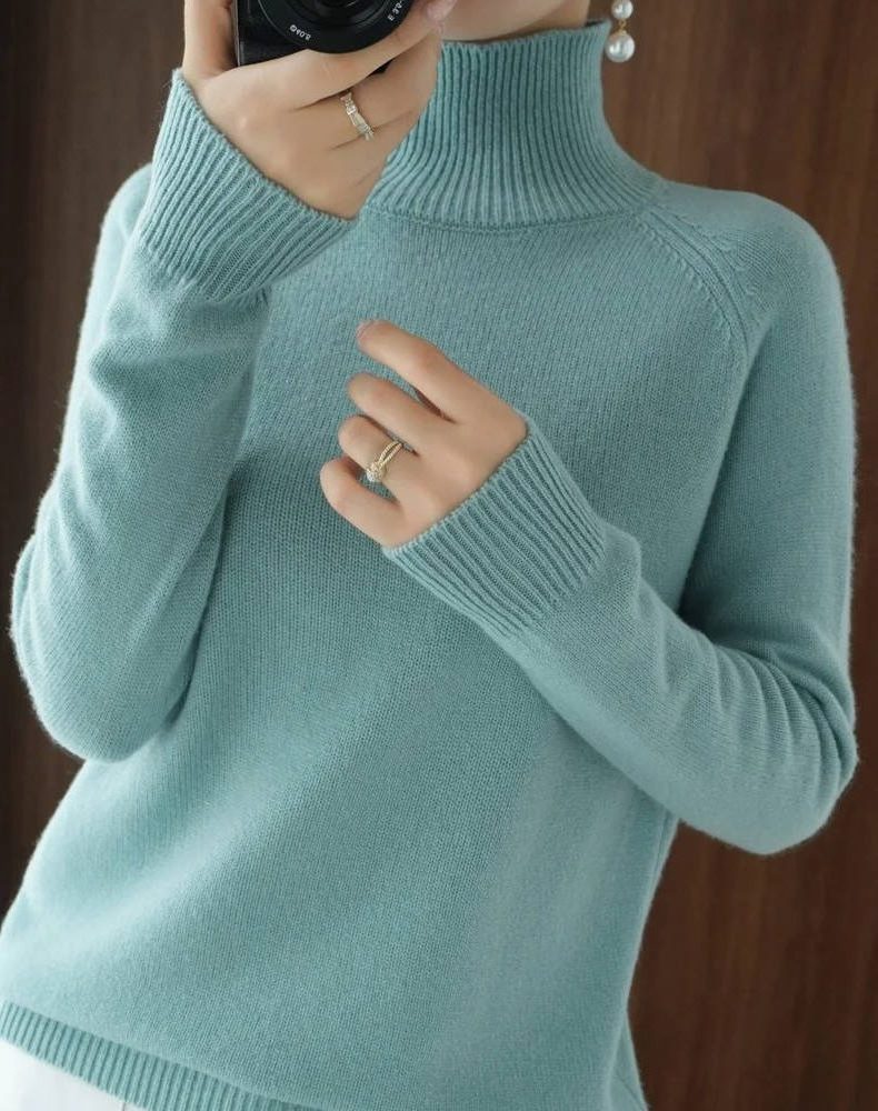 Merino Wool Ribbed Knit Roll Neck Jumper for Women - Green