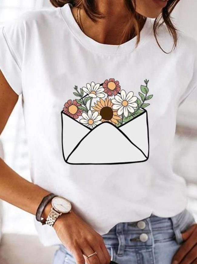 Short Sleeve Heart Graphic T-Shirt for Women - Floral Letter