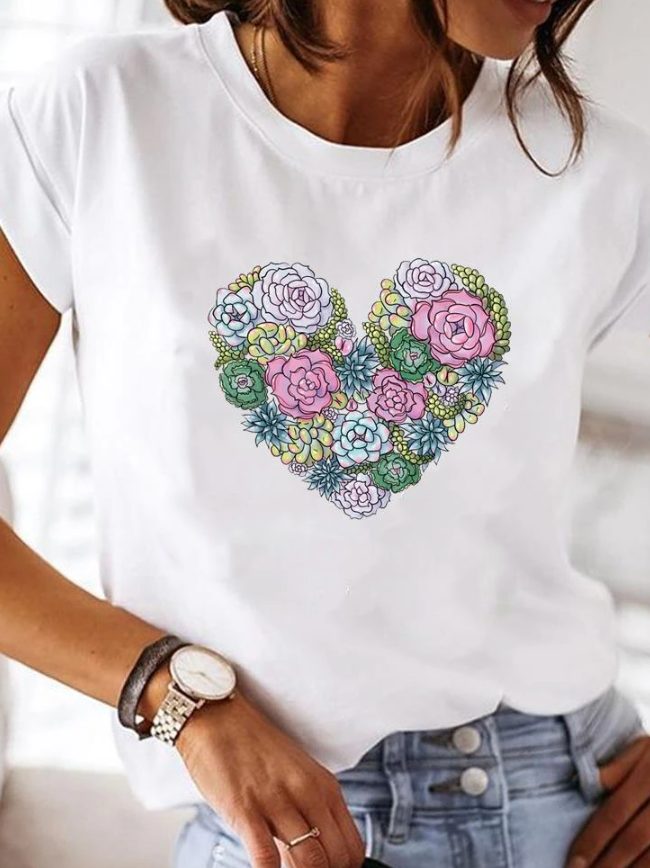 Short Sleeve Heart Graphic T-Shirt for Women - Heart