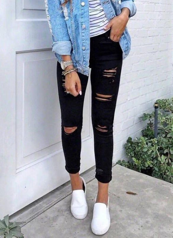 Skinny Fit Ripped Jeans for Women - Black